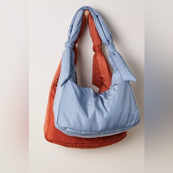 FREE PEOPLE NWT Plush Power Caryall Bag in Blue - Picture 5 of 11